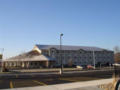 Ameristay Inn & Suites - image 5