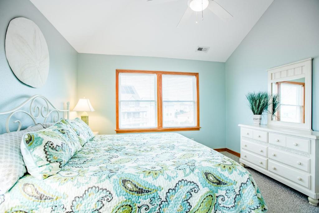 An Ultimate Beach House #6-W - image 3