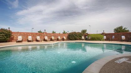 Best Western Plus Waxahachie Inn & Suites - image 3