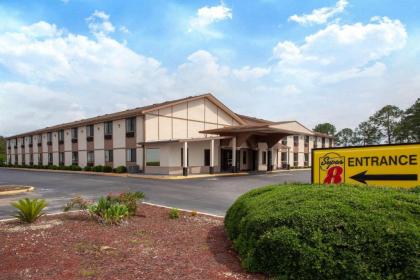 Super 8 by Wyndham Waycross GA Waycross
