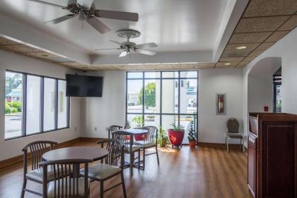 Motel 6 Waycross - image 7