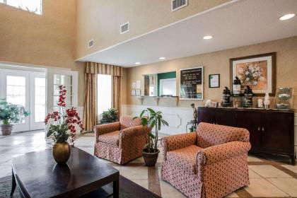 Quality Inn Waynesboro - image 12