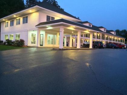 Hurricane Inn - image 10