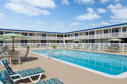 Days Inn by Wyndham Waynesboro - image 15