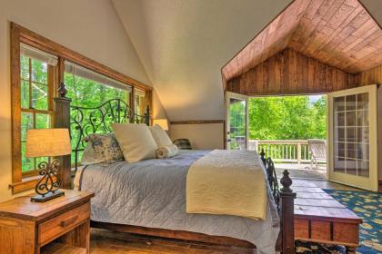 Charming Storybook Hideaway with Fire Pit! - image 10