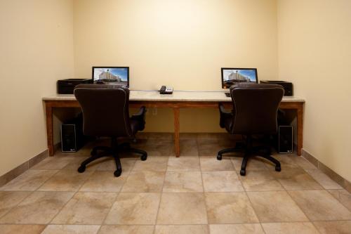 Candlewood Suites Weatherford an IHG Hotel - image 6