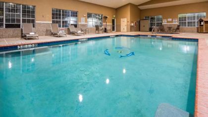 Best Western Plus Cutting Horse Inn & Suites - image 3