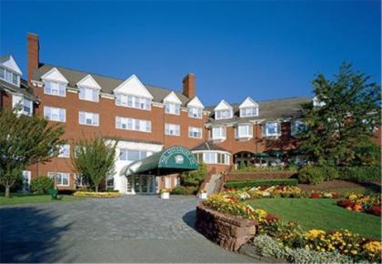 The Simsbury Inn - image 5