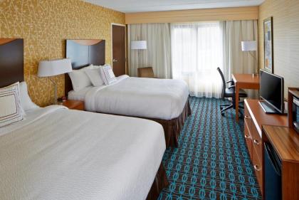 Fairfield Inn by Marriott Rochester East - image 12