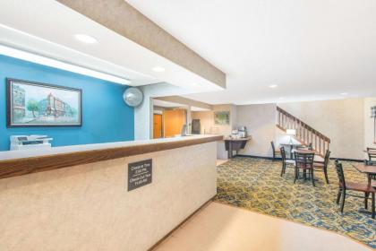 Super 8 by Wyndham Webster/Rochester - image 8