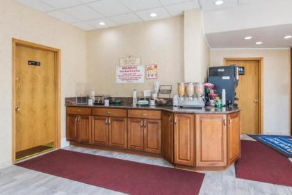 Rodeway Inn & Suites - image 13