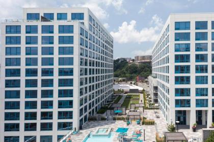 Sheraton Lincoln Harbor Hotel - image 14