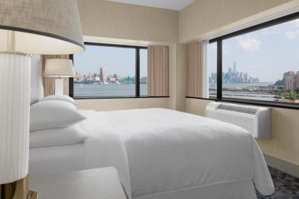 Sheraton Lincoln Harbor Hotel - image 3