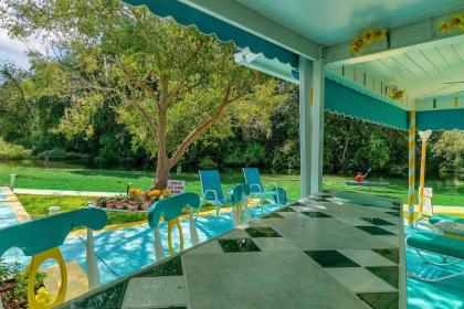 Pams mermaid House with Riverfront Yard and Lanai Weeki Wachee Florida