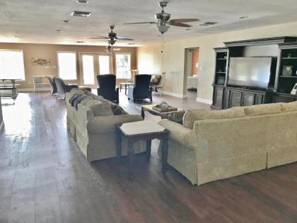 Woodmar Vacation Home - image 12