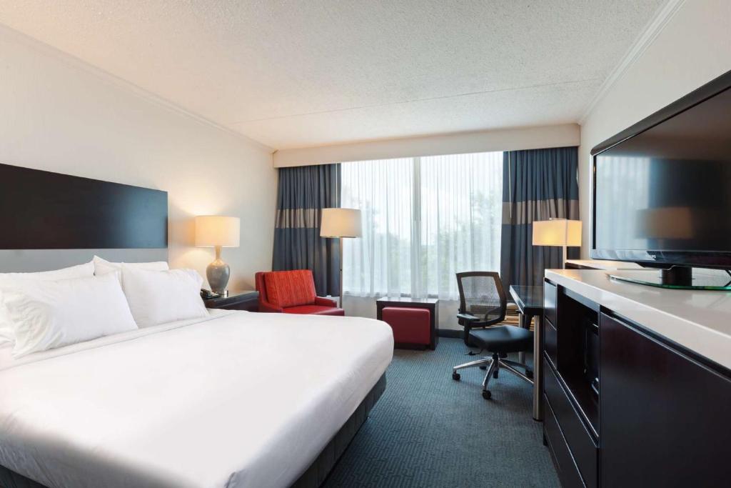Holiday Inn Weirton-Steubenville Area - main image