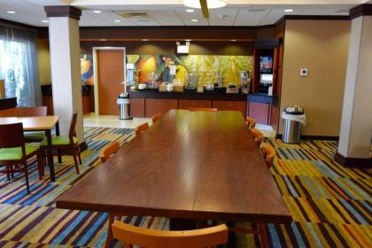 Fairfield Inn & Suites by Marriott Weirton - image 15