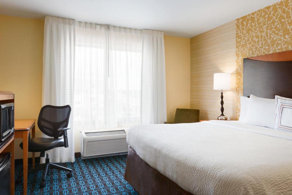Fairfield Inn & Suites by Marriott Weirton - image 2