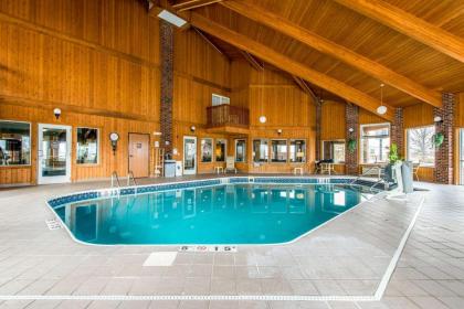 Comfort Inn Weirton - image 3