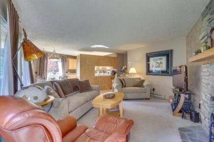 Fairway Estates Retreat - image 5