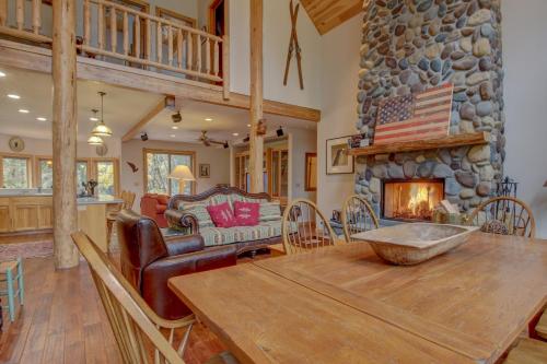 Wy' East Log Lodge - main image