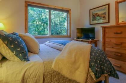 Wy' East Log Lodge - image 5