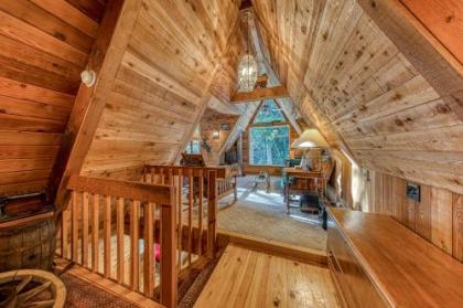 Clear Creek Cabin - image 2