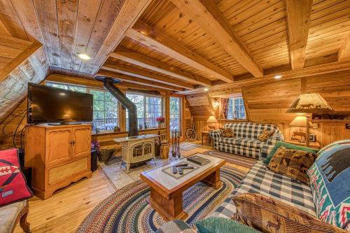 Clear Creek Cabin - image 5