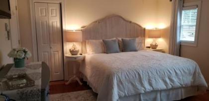 Elmere House Bed & Breakfast - image 5