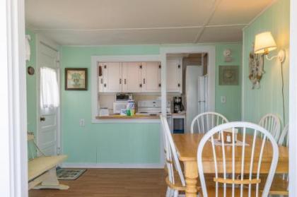 The Eastern Avenue Cottage - image 2