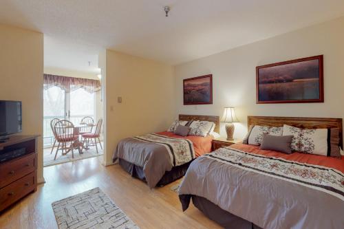 Wellington Manor - main image