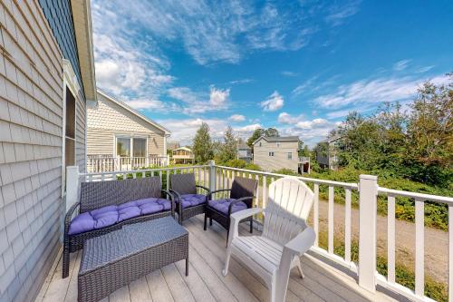 Coastal Retreat - image 5
