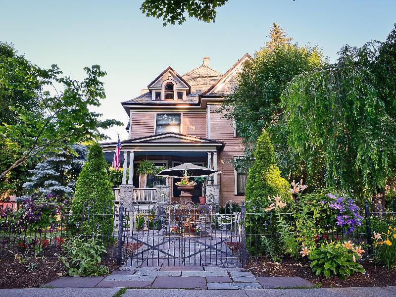 La Belle Auberge - main image