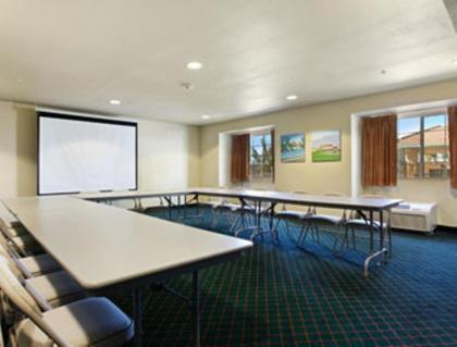 Microtel Inn & Suites by Wyndham Wellton - image 10