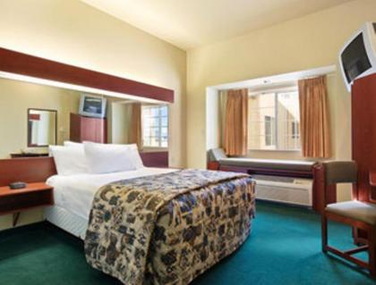 Microtel Inn & Suites by Wyndham Wellton - image 5