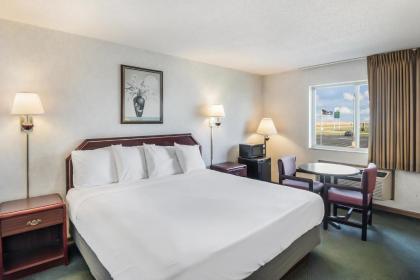 Americas Best Value Inn-Wenona - image 13