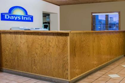 Days Inn by Wyndham West Allis/Milwaukee - image 12