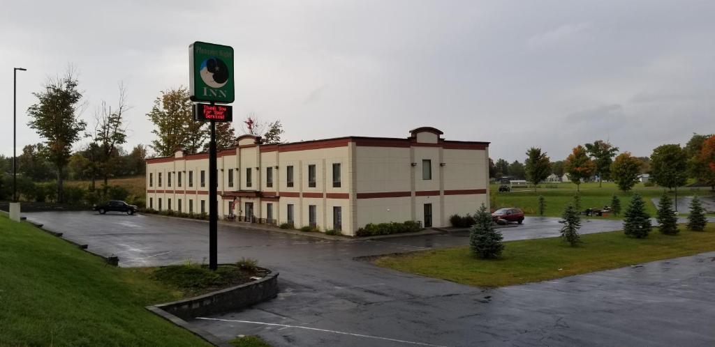 Pleasant Night Inn- carthage NY - main image