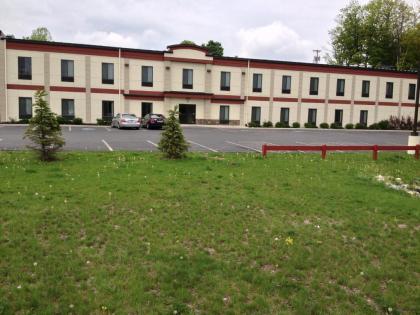 Pleasant Night Inn- carthage NY - image 5
