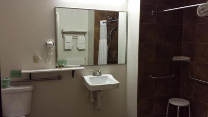 Pleasant Night Inn- carthage NY - image 8