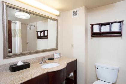 Hampton Inn & Suites Cincinnati-Union Centre - image 12
