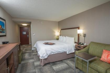 Hampton Inn & Suites Cincinnati-Union Centre - image 14