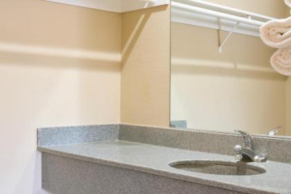 Covina Motel - image 15