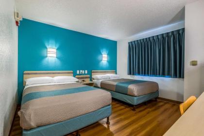 Motel 6-West Des Moines IA - image 10