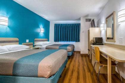 Motel 6-West Des Moines IA - image 13