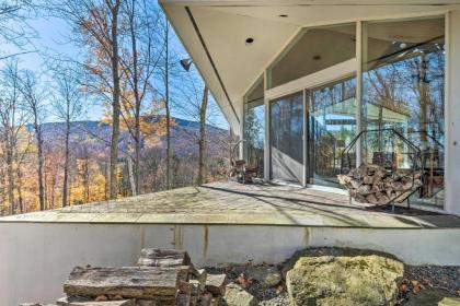 Pristine West Dover Home with Deck and Mountain Views! - image 5