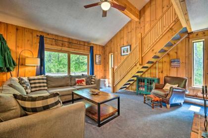 Dover Townhome Less Than 5 Miles to Hiking and Skiing!