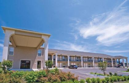 Homegate Inn  Suites West memphis