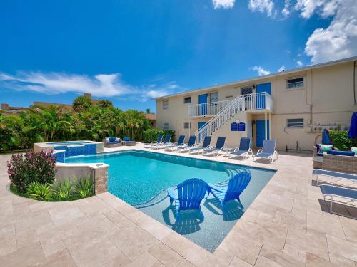 Seas The Day 6 - 5-Star Condo withPool & Hot Tub on Singer Island Duplex - image 2