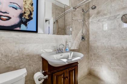 Casa del Mundo - 2bd-3ba with Private Pool - image 11